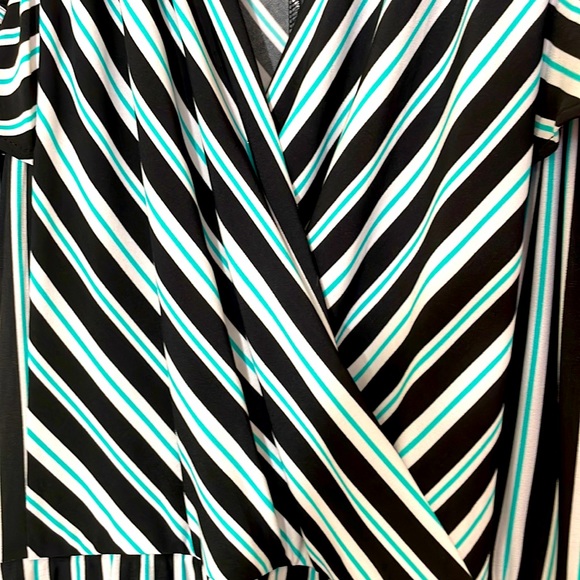 Lane Bryant Cold Shoulders Belted Dress Size 14/16 - Picture 7 of 7